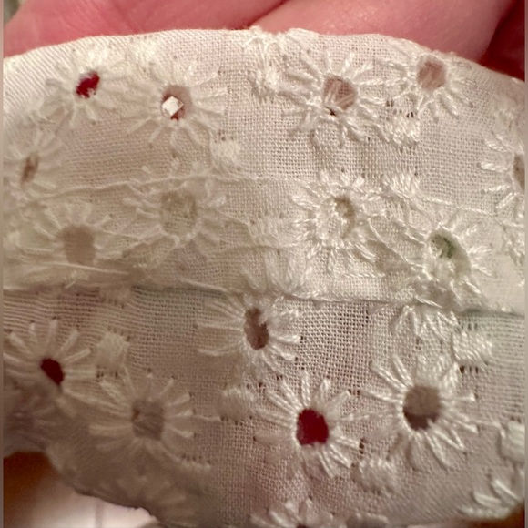 Vintage white eyelet Maxi Dress Daisy appliqué Size 6 Prairie 70’s Boho Theater - Picture 14 of 15